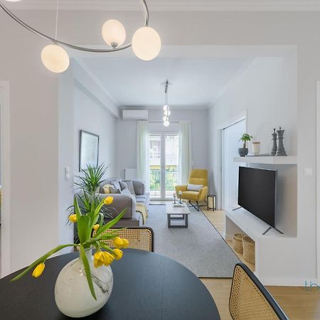 Sun-Splashed 2-Bdr Corner Apartment With Hillside Views! Атина Екстериор снимка